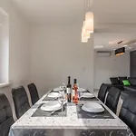 Mira Pensión 3*
