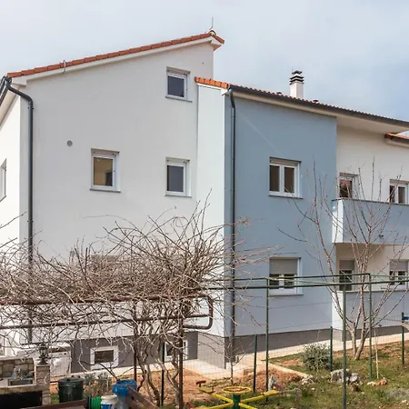 Mira Guest house 3*