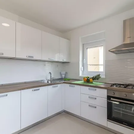 Mira Guest house Pula