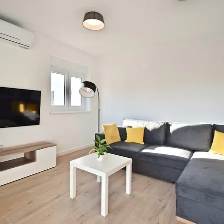 Guest house Mira 3*